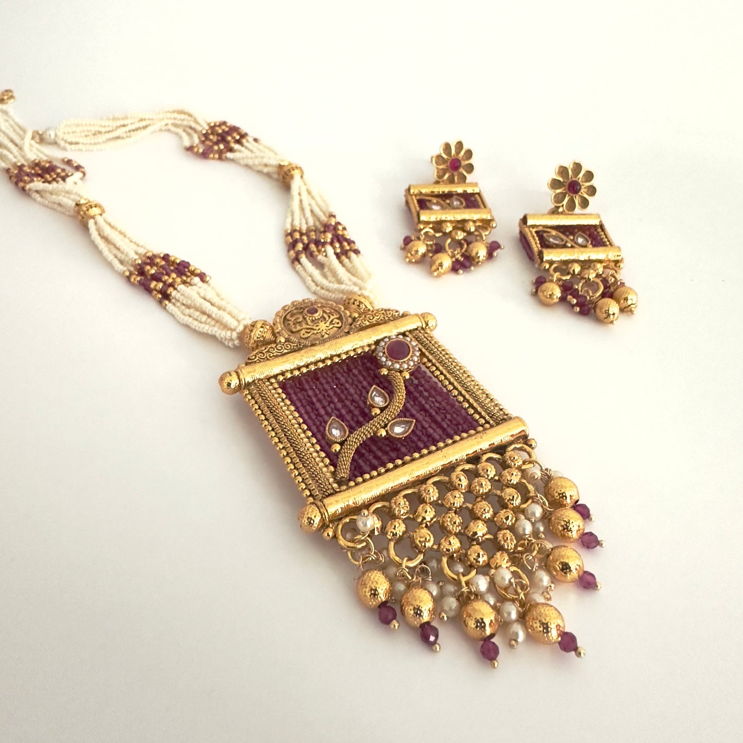 Ras-Raag - Traditional Indian Set