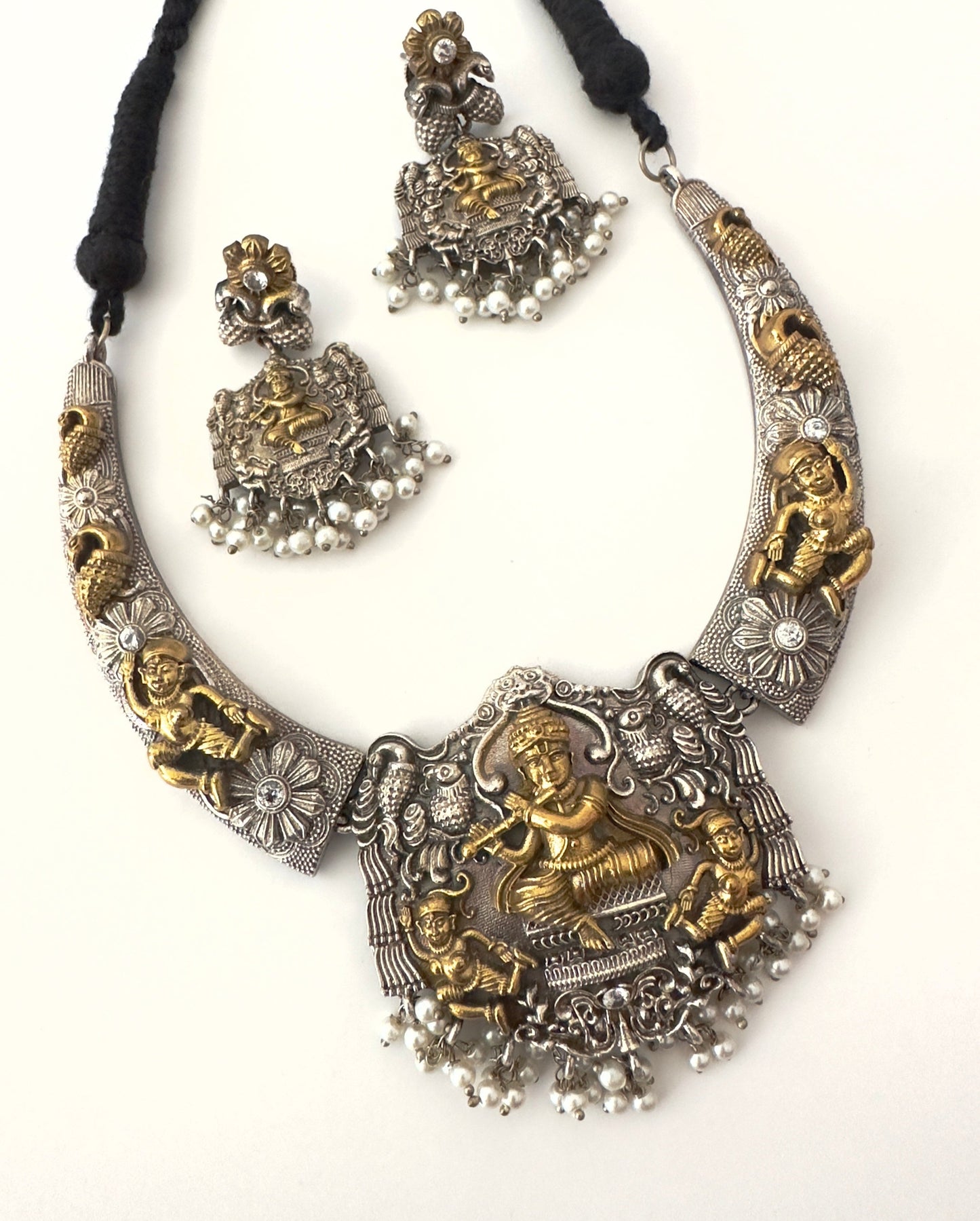 Vrindavan Echo - Traditional Indian Set